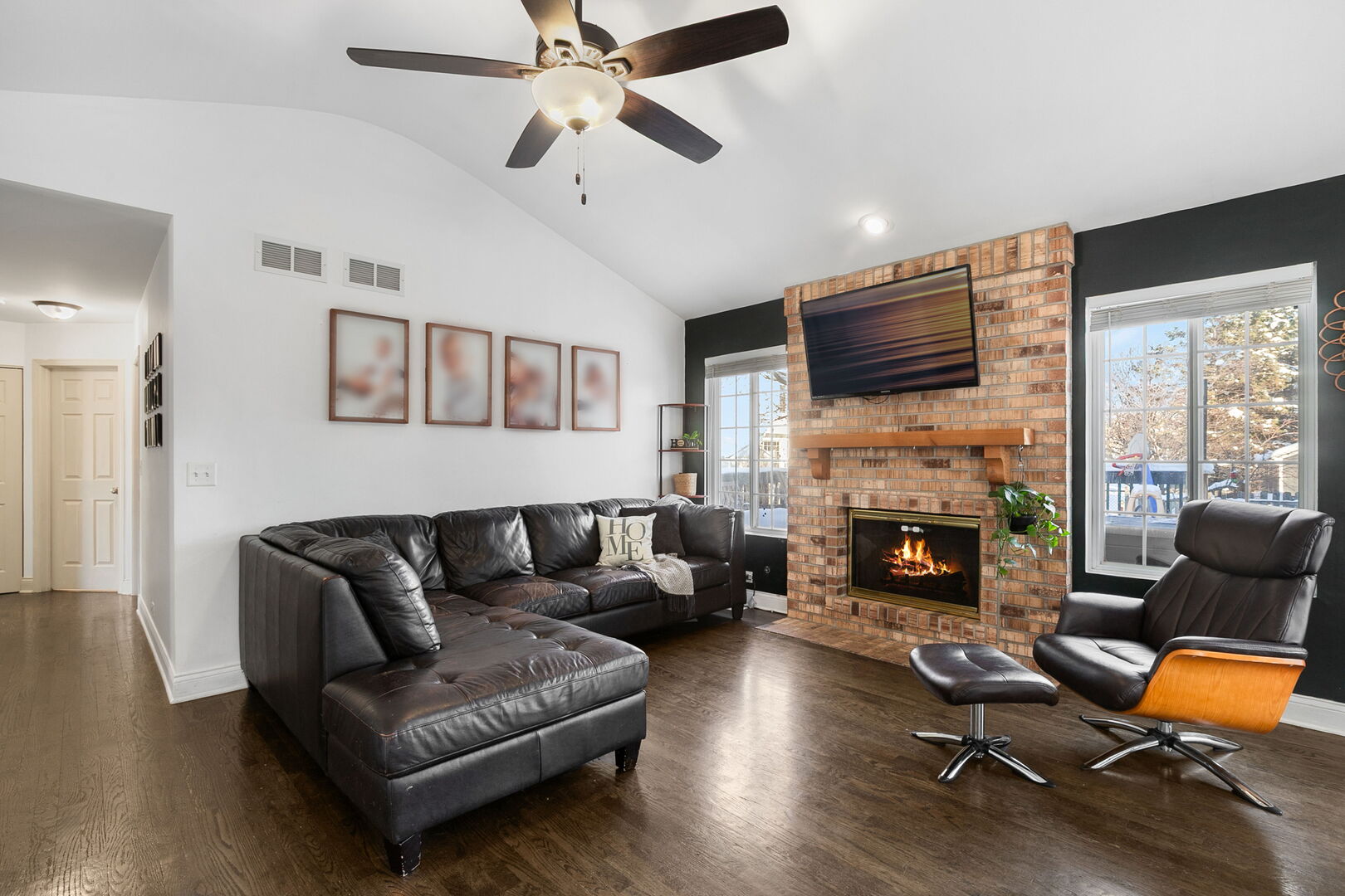 1590 Fairport Drive, Grayslake, IL 60030