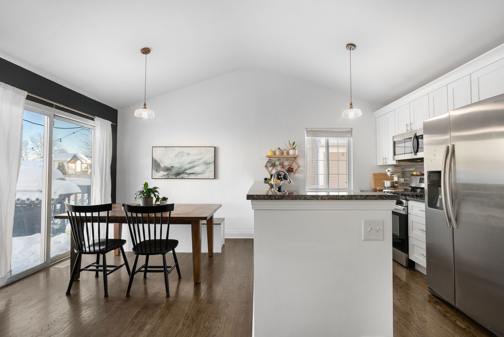 1590 Fairport Drive, Grayslake, IL 60030