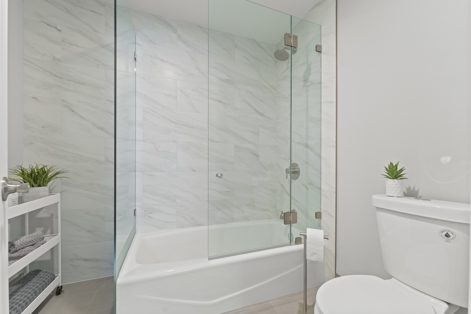 813 E Carriage Lane #5, Palatine, IL 60074