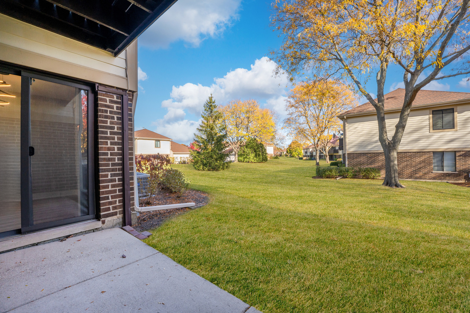 813 E Carriage Lane #5, Palatine, IL 60074