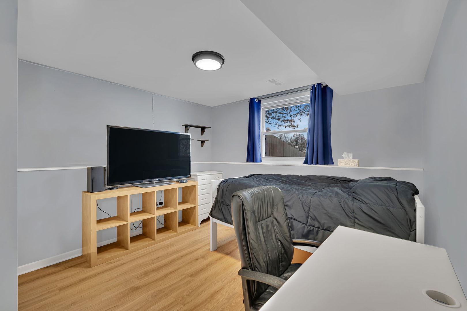 700 Evergreen Court, Romeoville, IL 60446