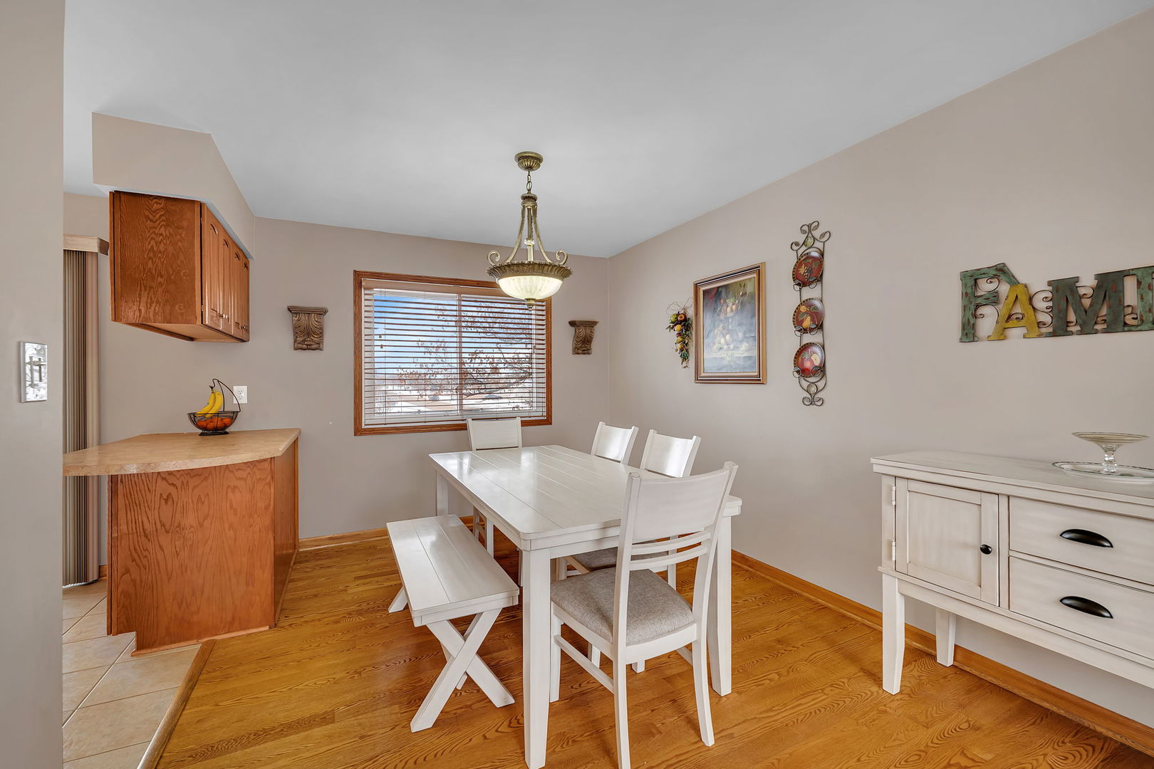 700 Evergreen Court, Romeoville, IL 60446