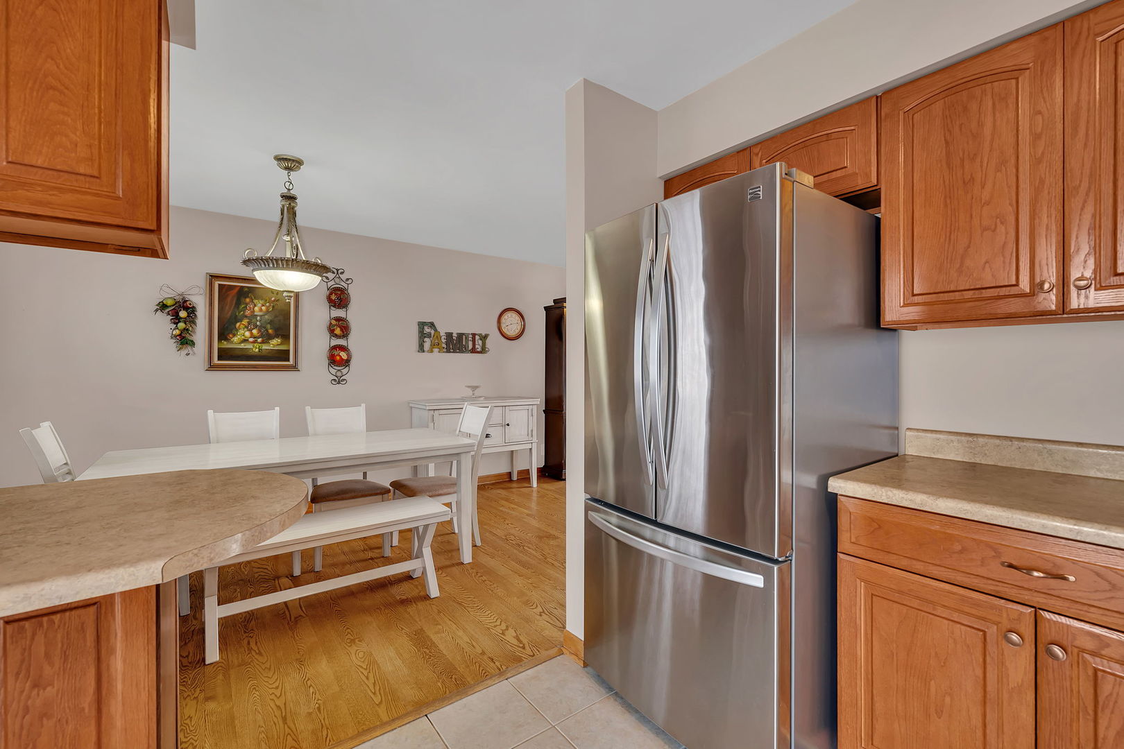 700 Evergreen Court, Romeoville, IL 60446