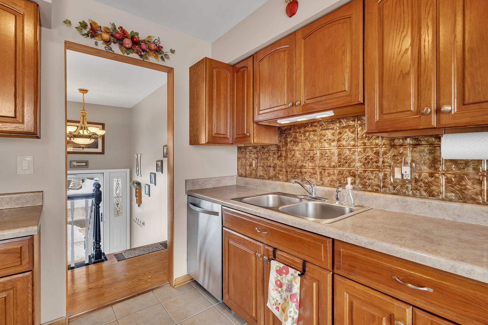 700 Evergreen Court, Romeoville, IL 60446