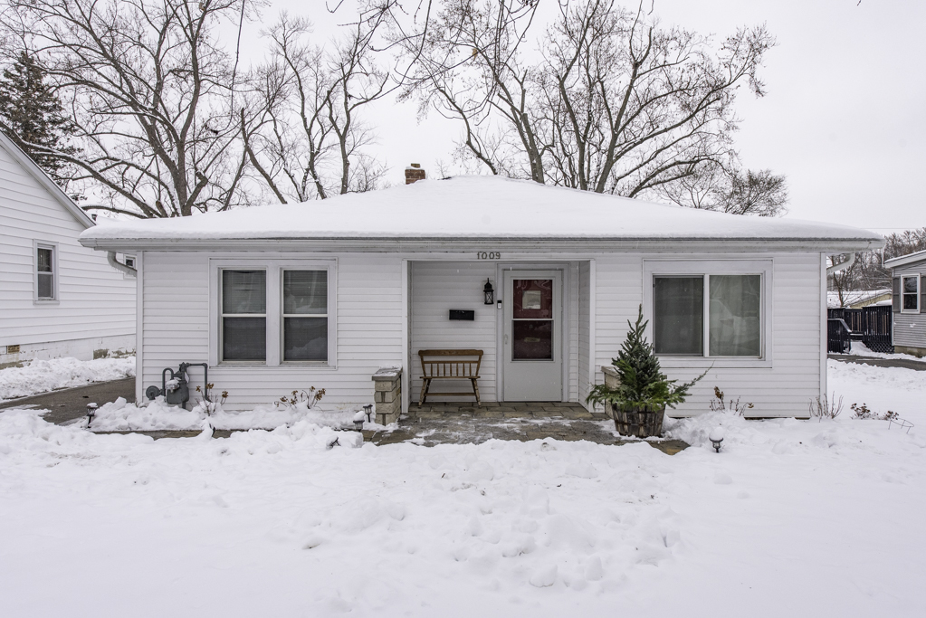 1009 Osmond Avenue, Antioch, IL 60002