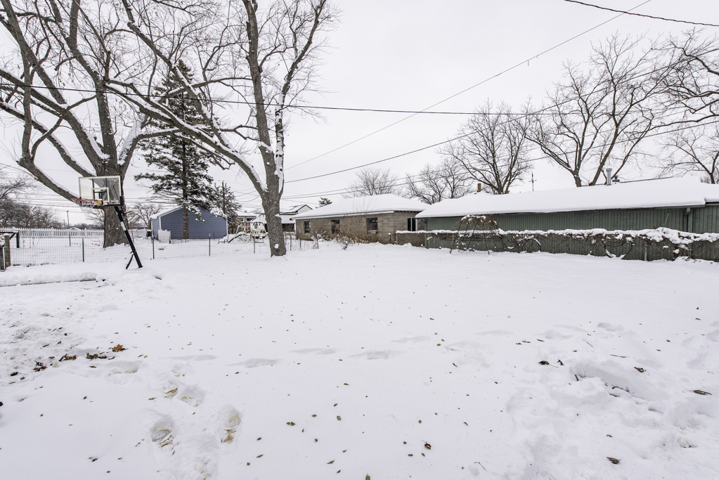 1009 Osmond Avenue, Antioch, IL 60002