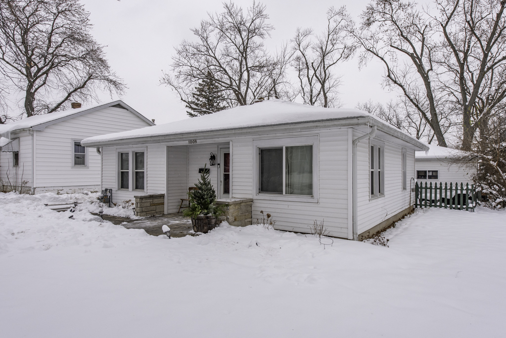 1009 Osmond Avenue, Antioch, IL 60002