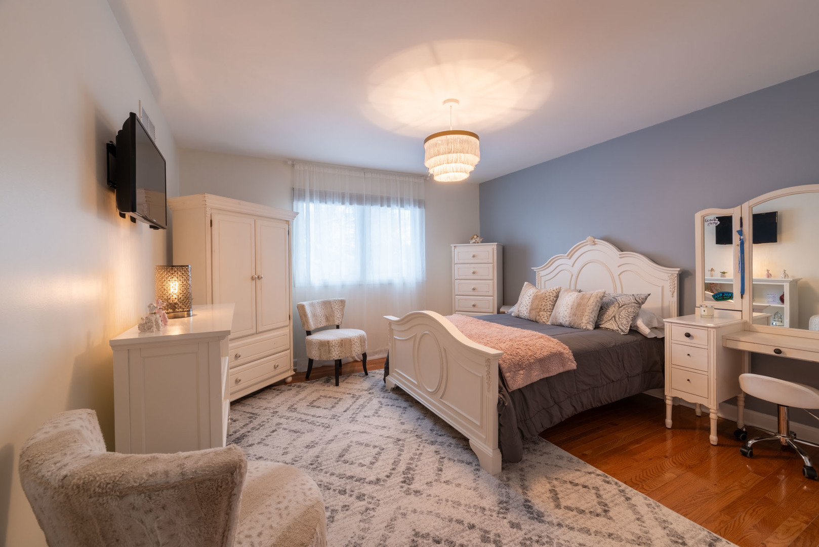 329 Montclare Lane, Wood Dale, IL 60191