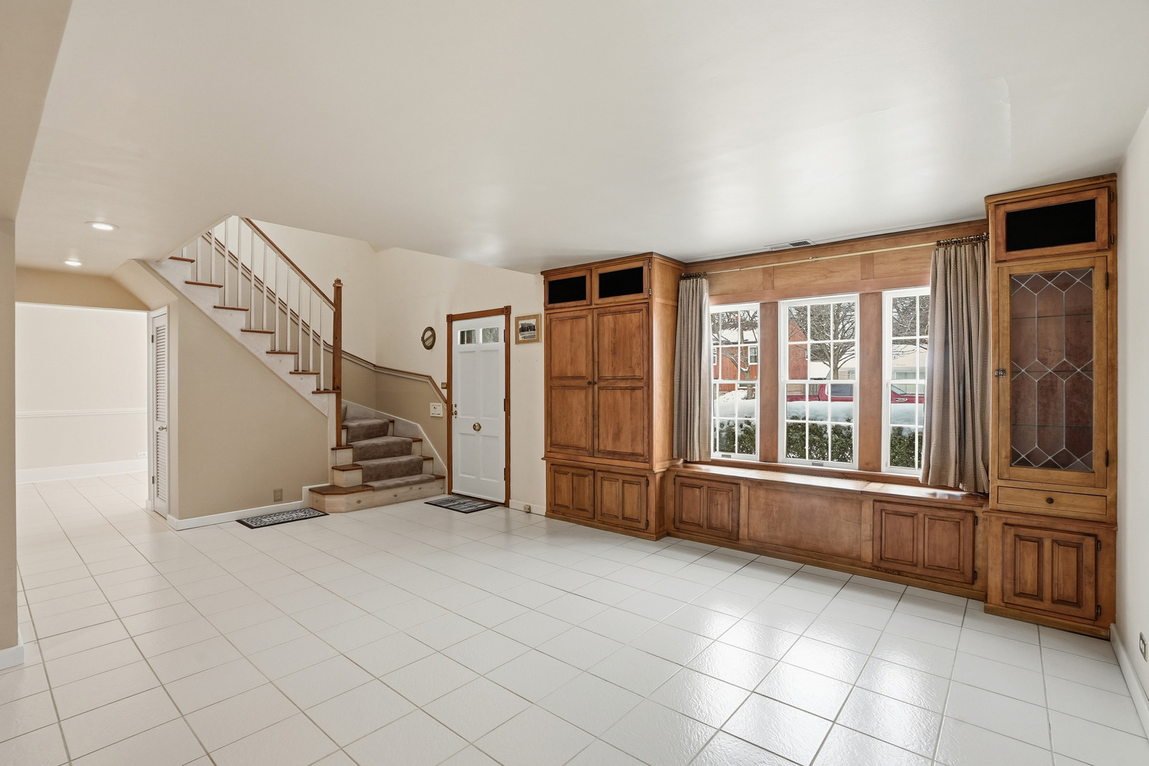 2451 Hawthorne Road, Homewood, IL 60430