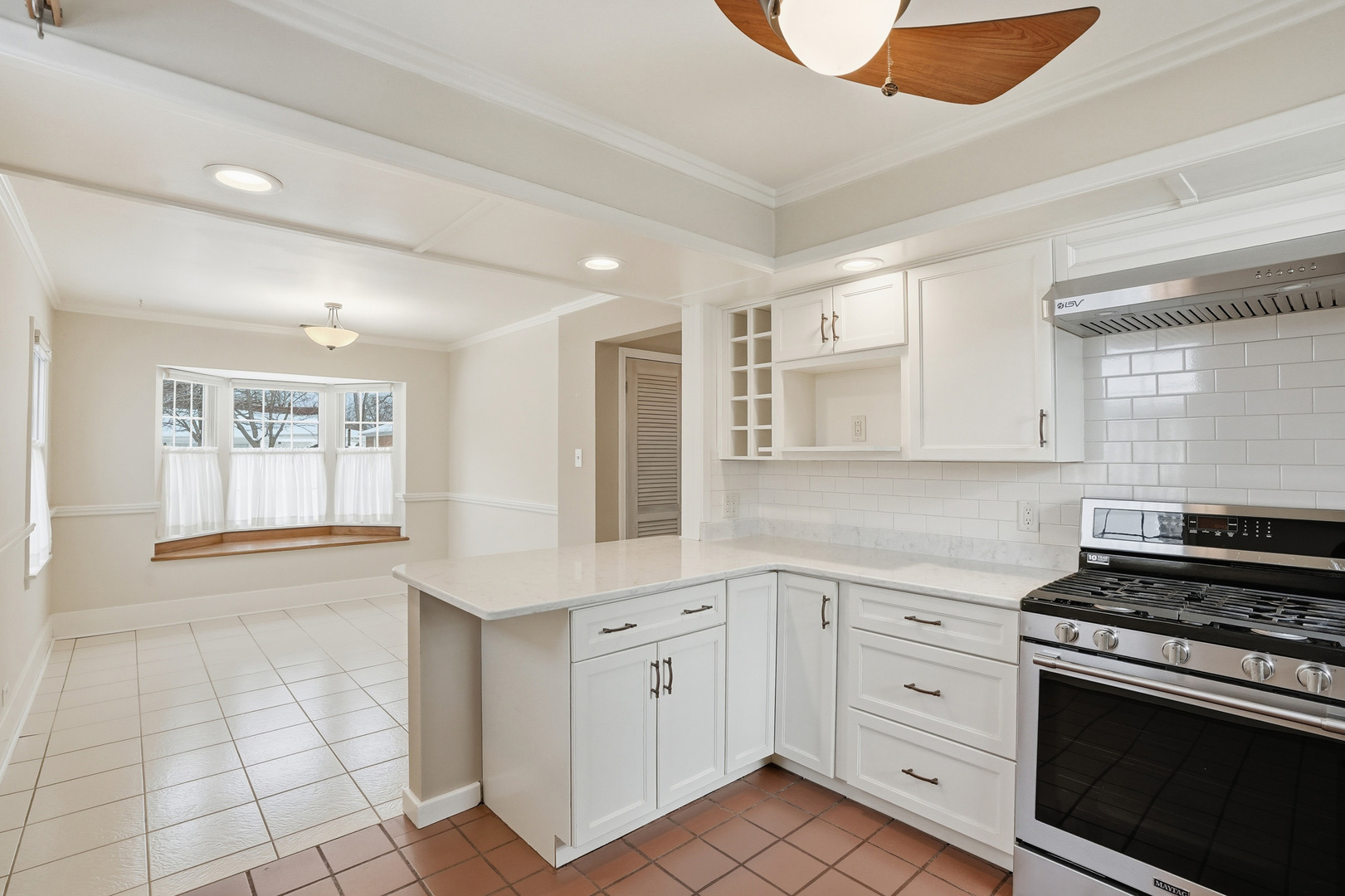 2451 Hawthorne Road, Homewood, IL 60430