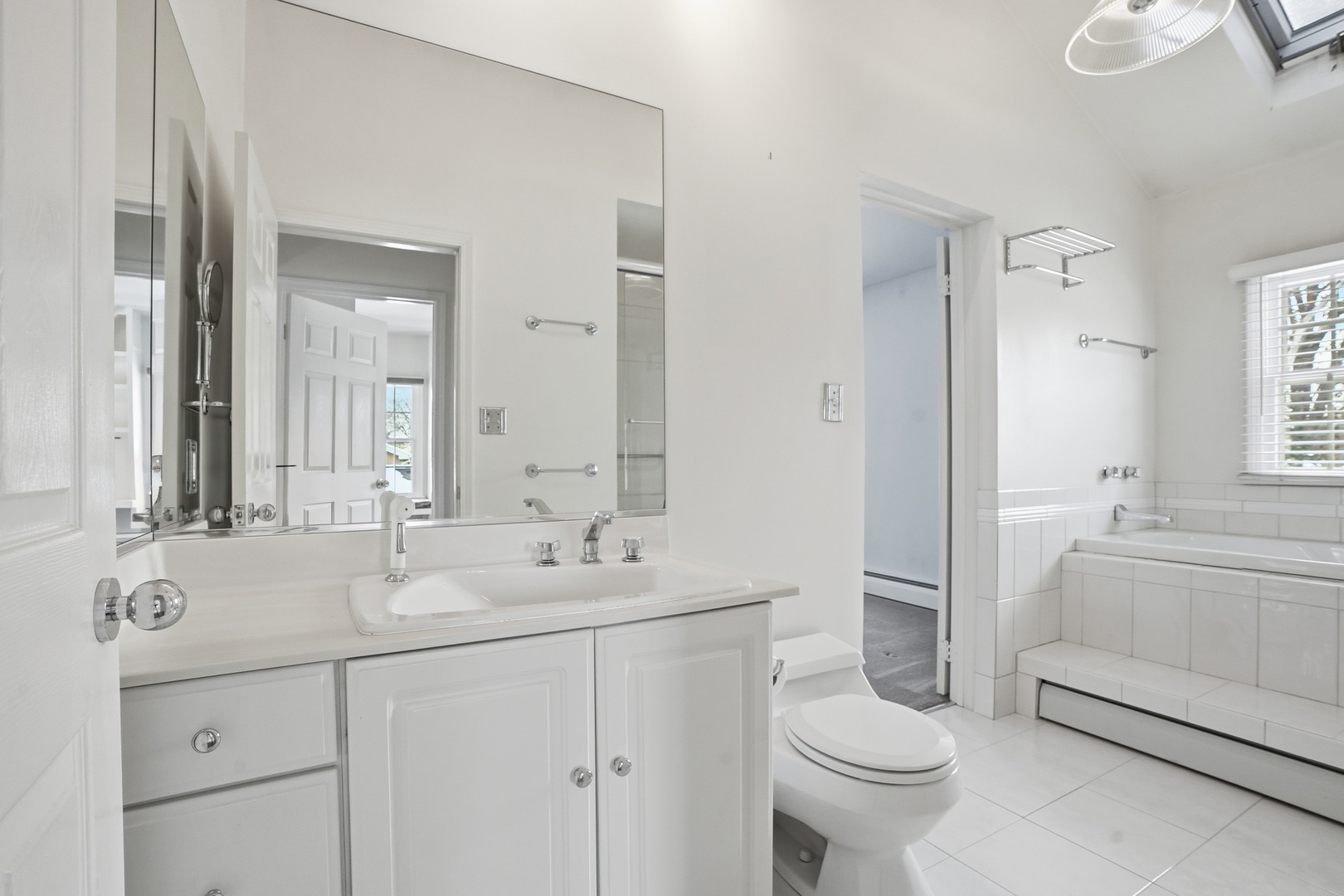 2451 Hawthorne Road, Homewood, IL 60430