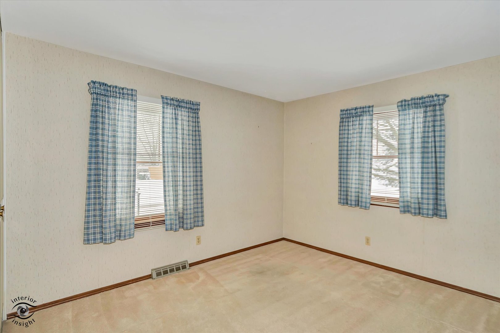 9 Cebold Drive, Montgomery, IL 60538