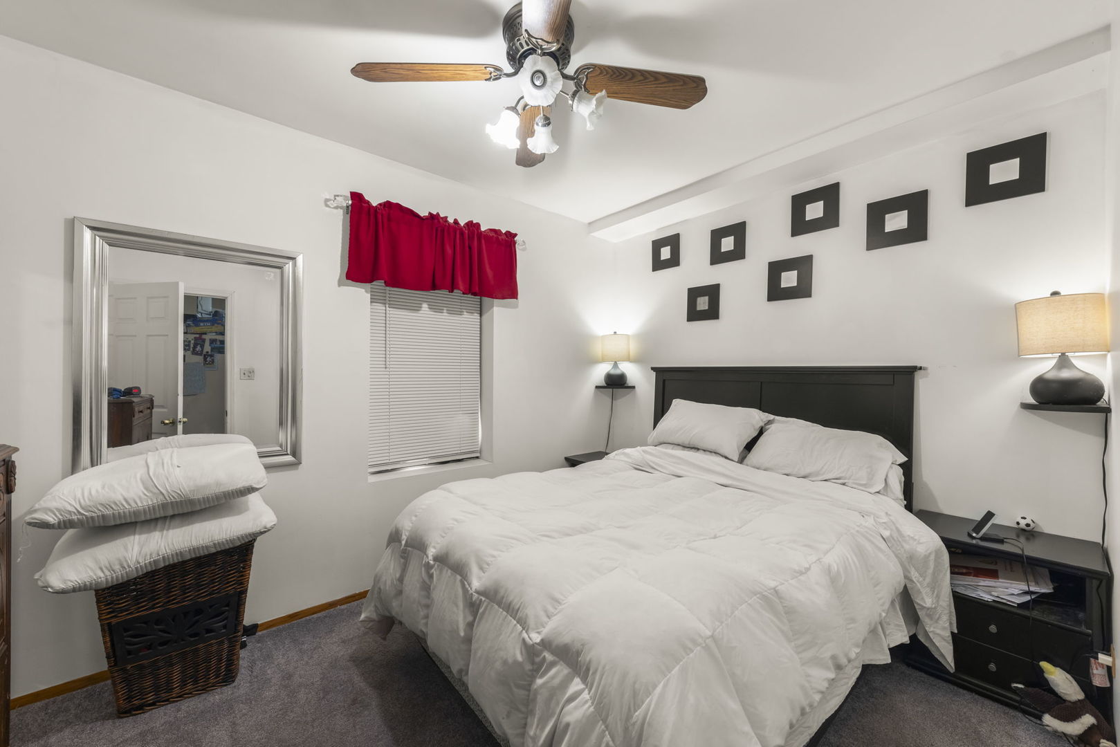 8440 Joliet Road, McCook, IL 60525