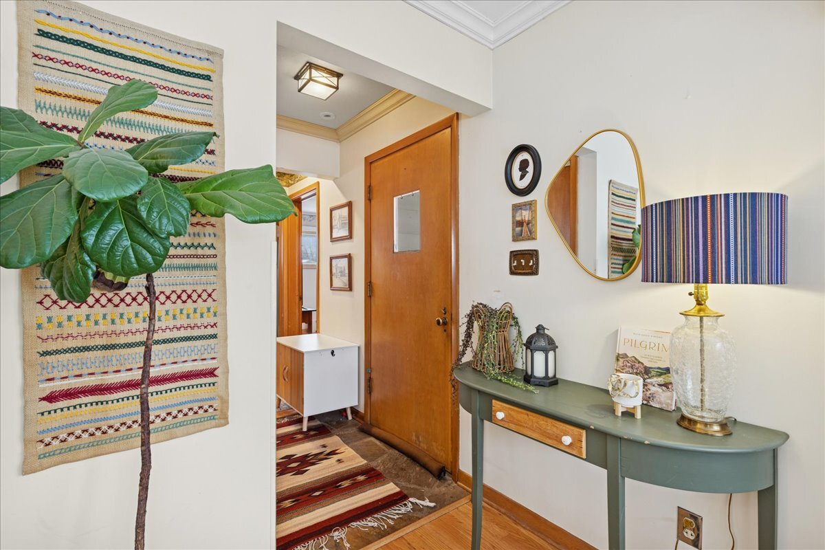 656 Oak Street, Woodstock, IL 60098