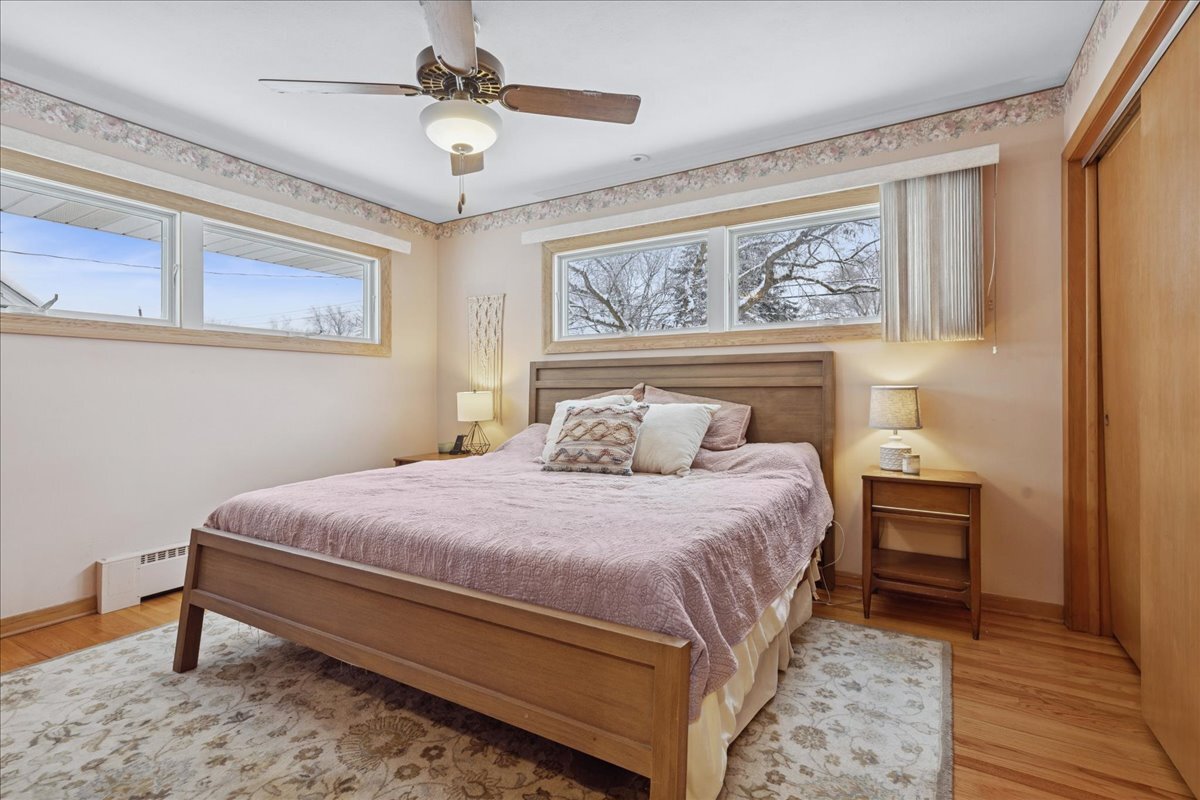 656 Oak Street, Woodstock, IL 60098