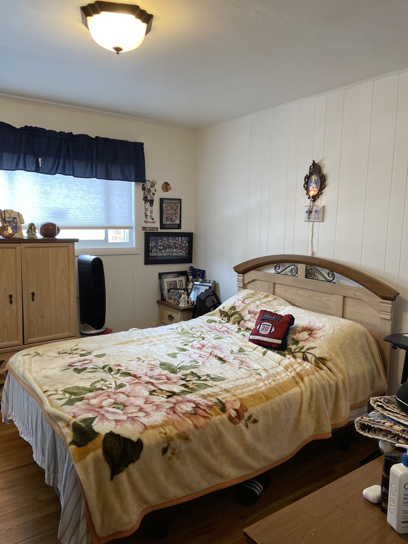 7002 W Carol Avenue, Niles, IL 60714