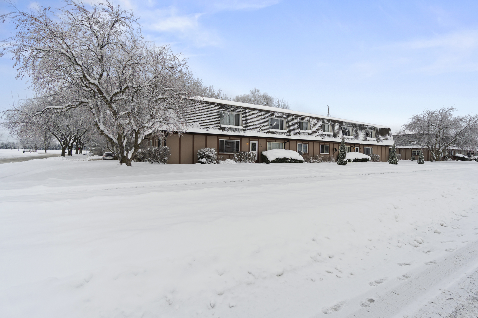 1017 9th Street #7, Harvard, IL 60033