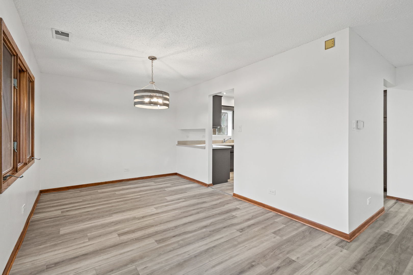 7978 S Garfield Avenue #206, Burr Ridge, IL 60527