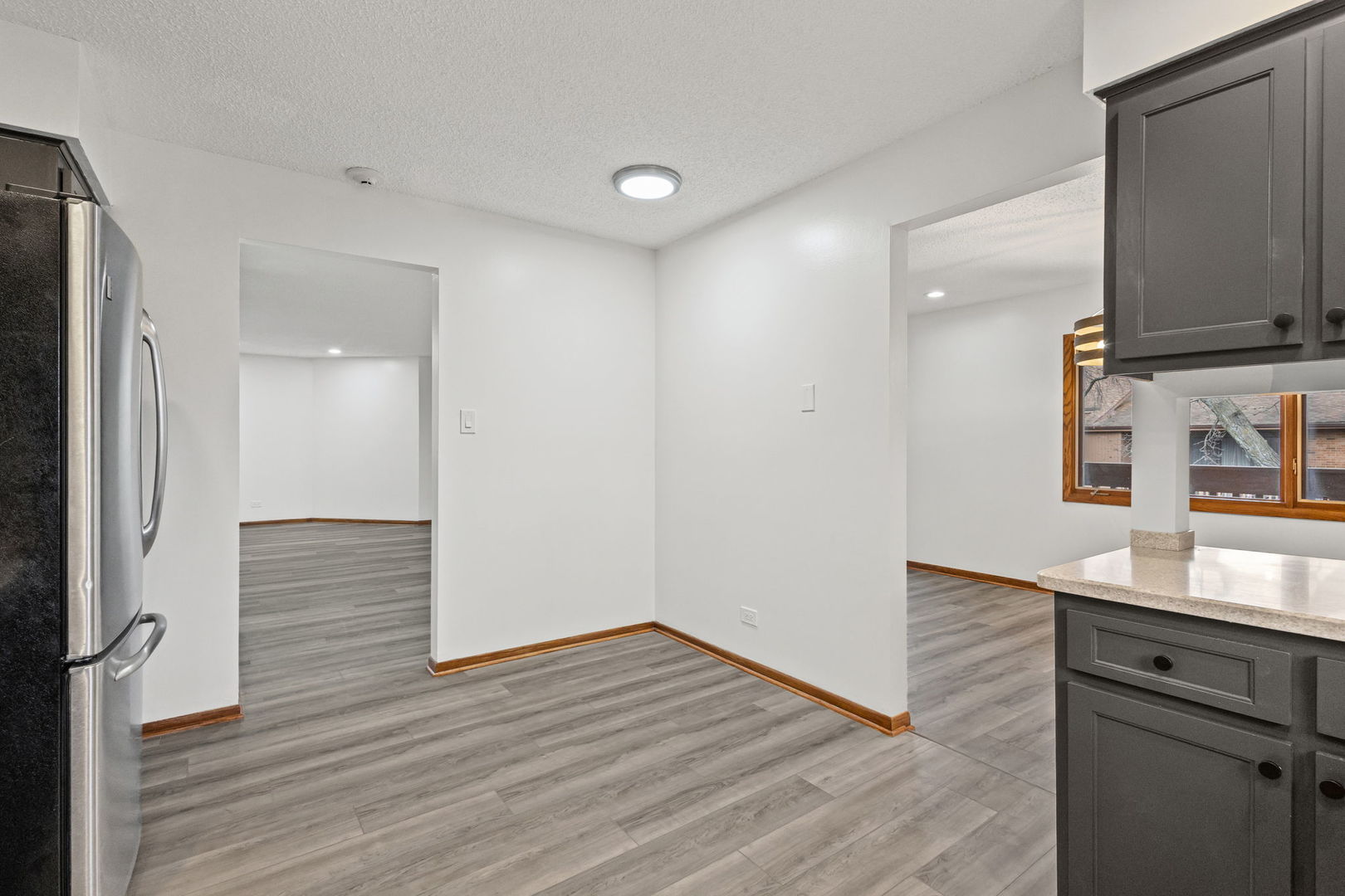 7978 S Garfield Avenue #206, Burr Ridge, IL 60527