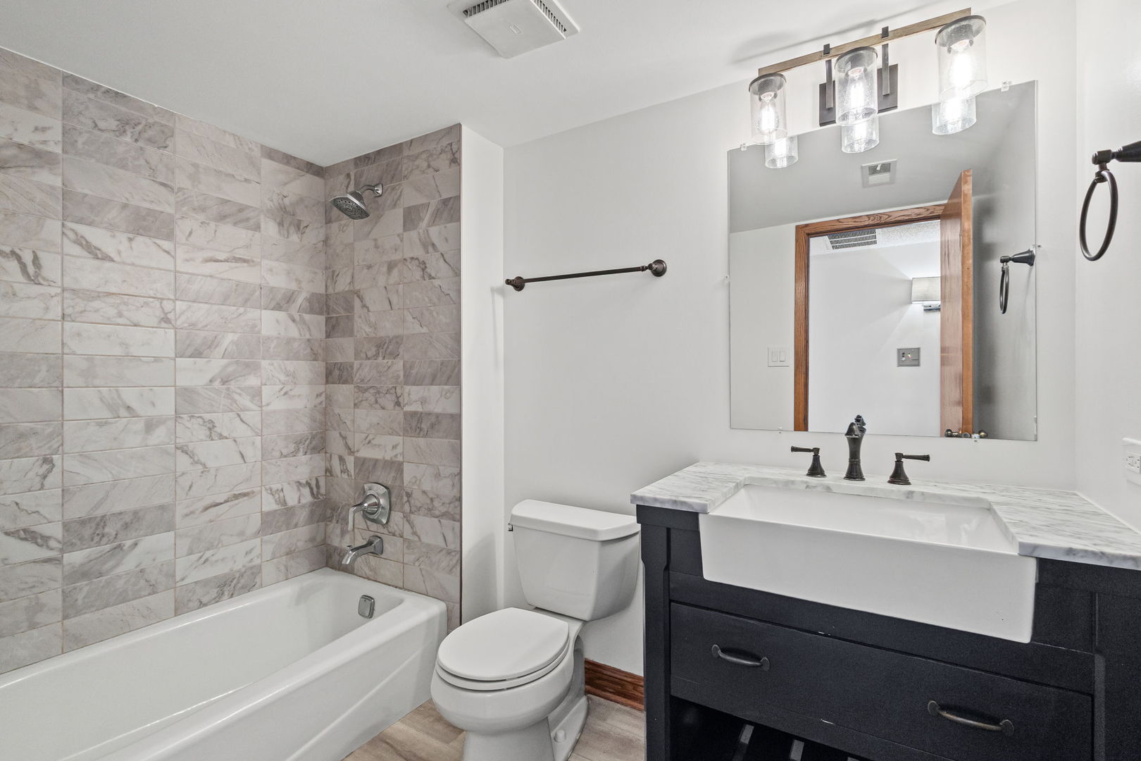 7978 S Garfield Avenue #206, Burr Ridge, IL 60527