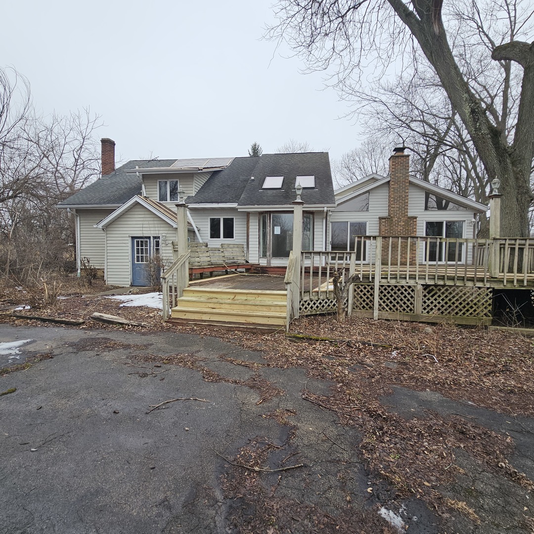 181 Old Sutton Road, Barrington, IL 60010