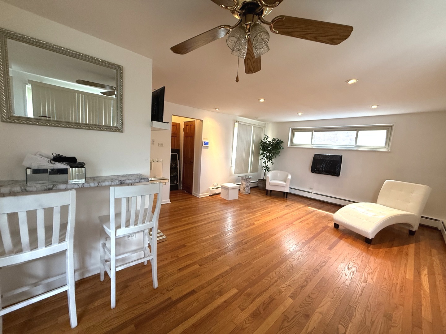2014 W 111th Street #2N, Chicago, IL 60643