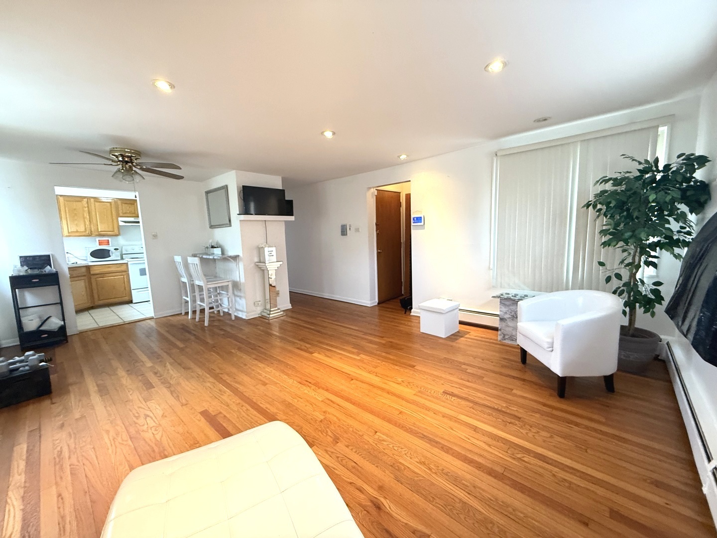 2014 W 111th Street #2N, Chicago, IL 60643