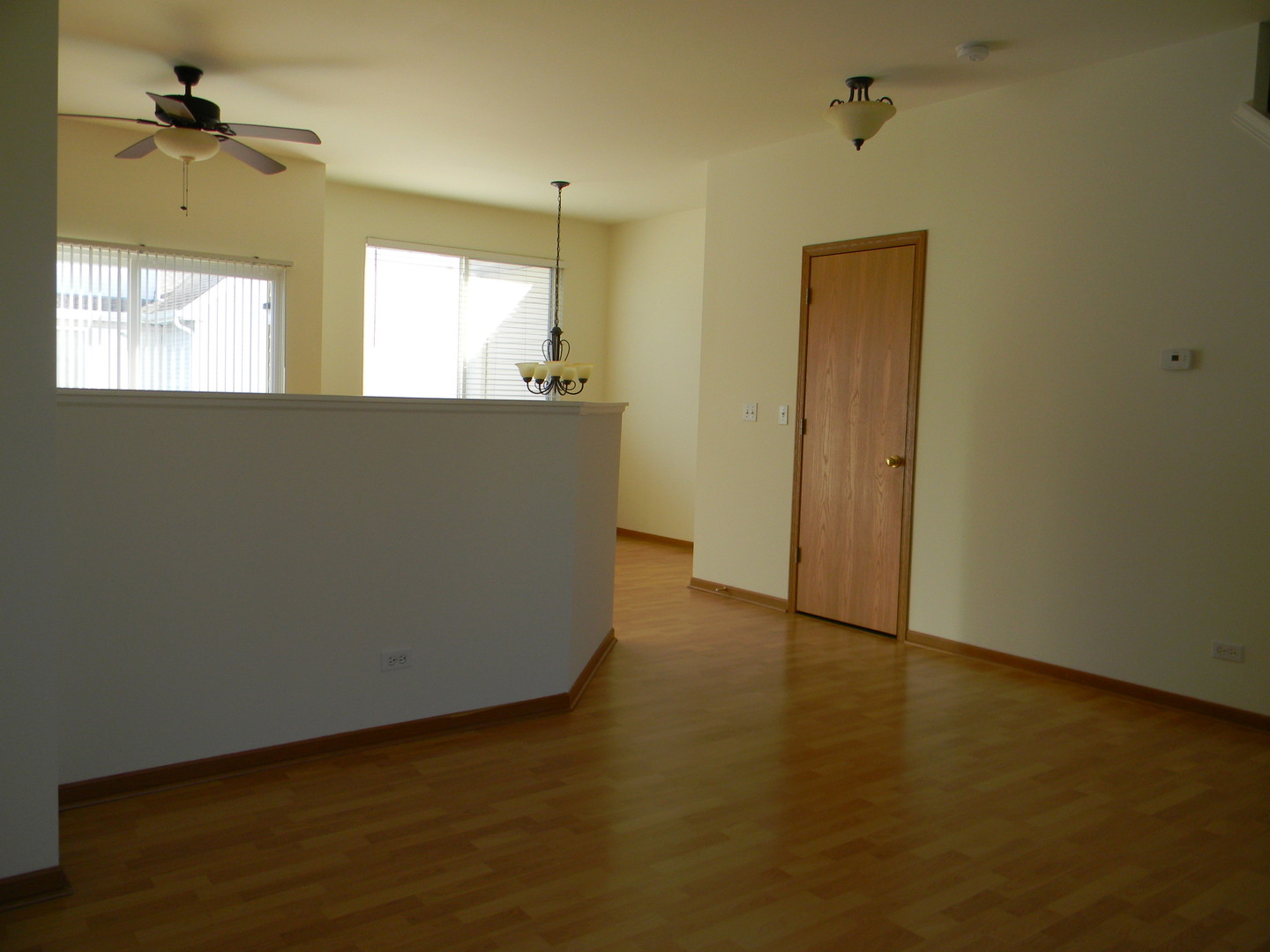 1542 Sauganash Court, Gurnee, IL 60031