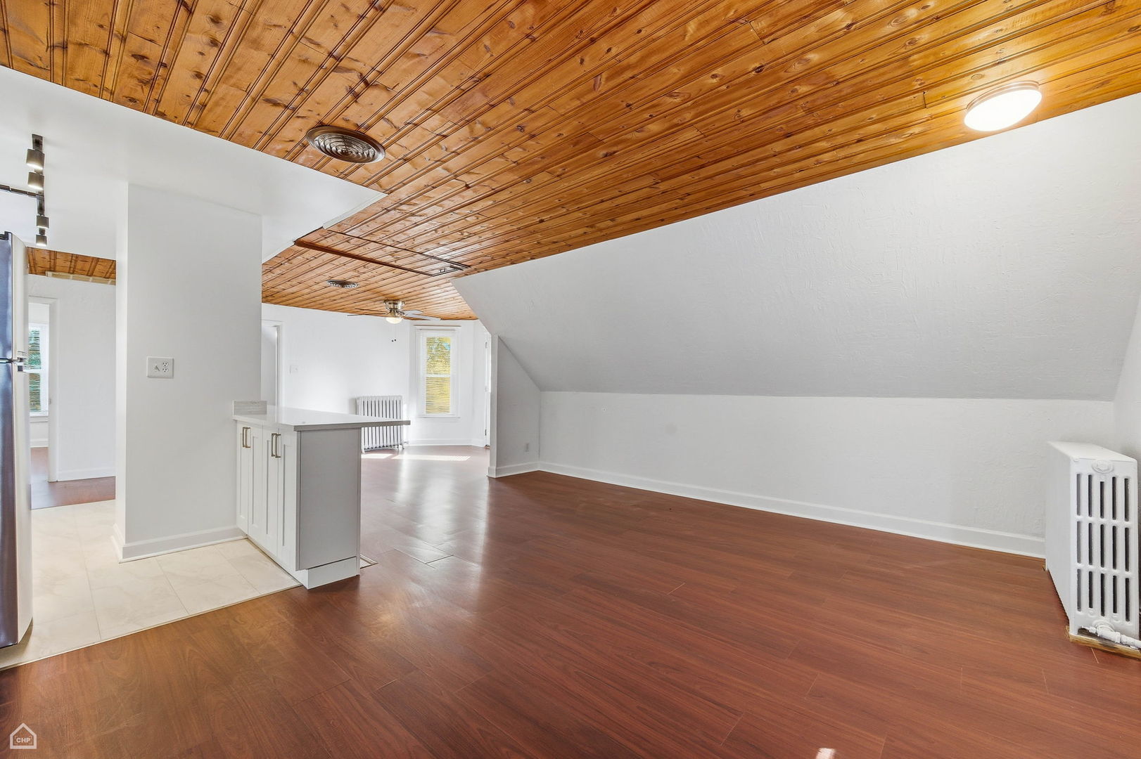 7635 W Foster Avenue #2, Chicago, IL 60656