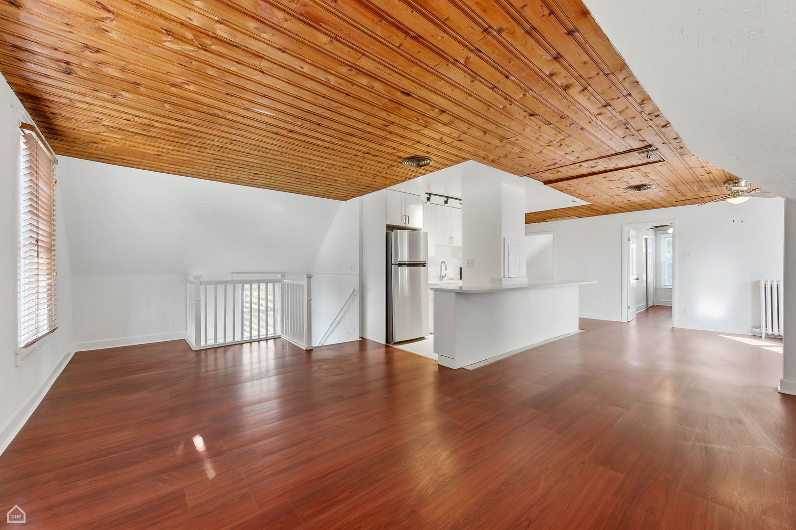 7635 W Foster Avenue #2, Chicago, IL 60656