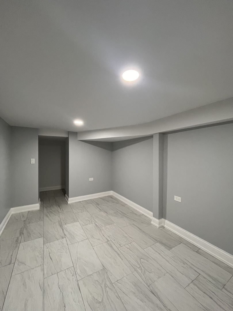 8822 S Wood Street, Chicago, IL 60620