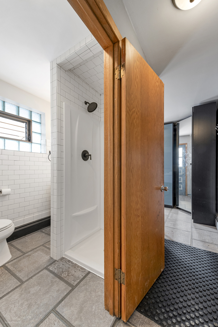 10900 S RUTHERFORD Avenue, Worth, IL 60482