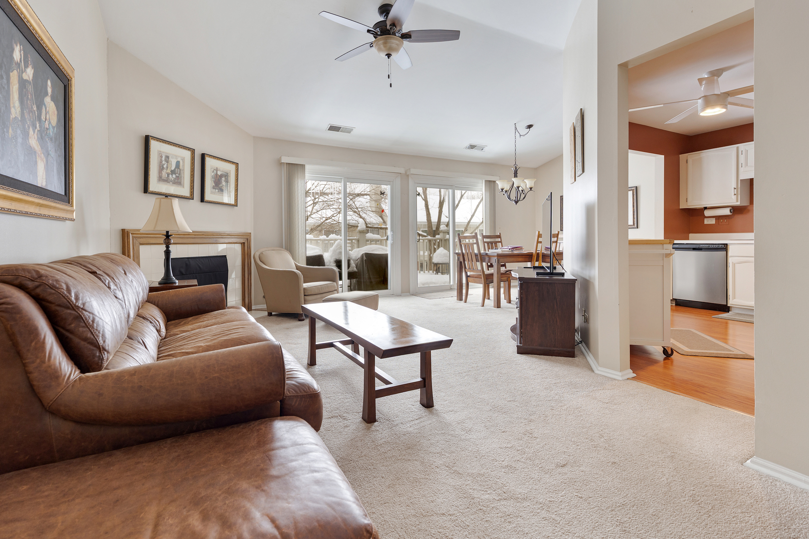 1600 Brittany Court #C2, Wheeling, IL 60090