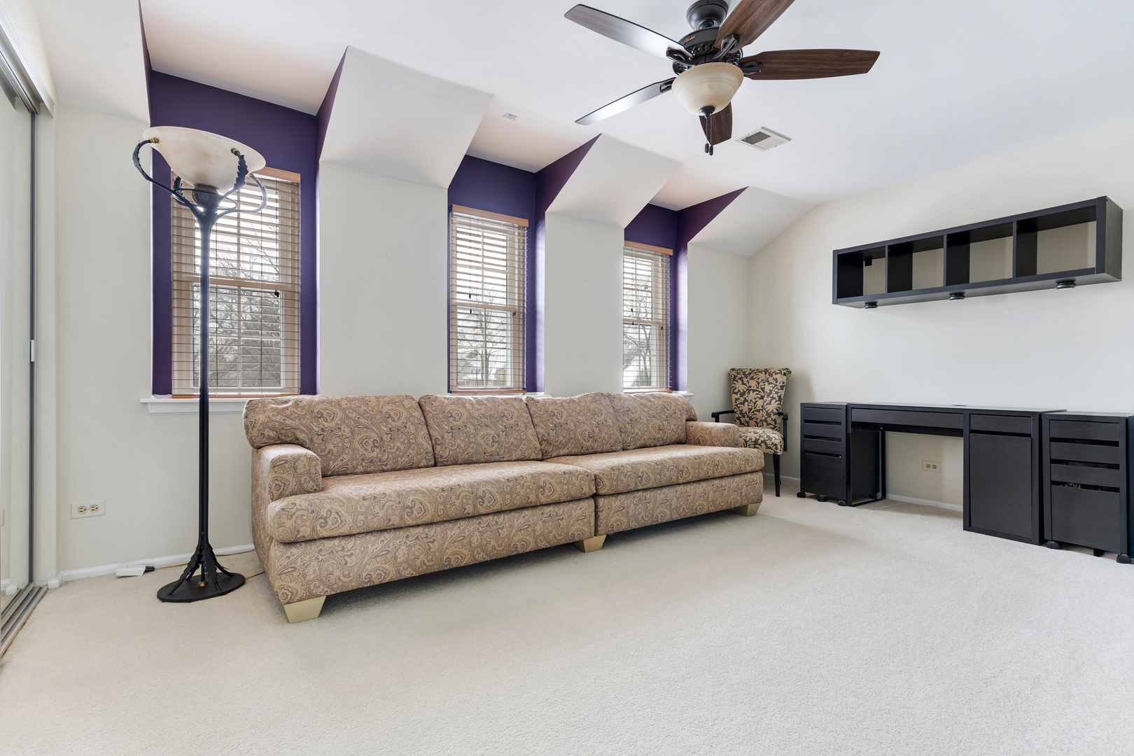 1600 Brittany Court #C2, Wheeling, IL 60090