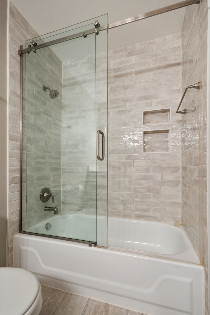 1600 Brittany Court #C2, Wheeling, IL 60090