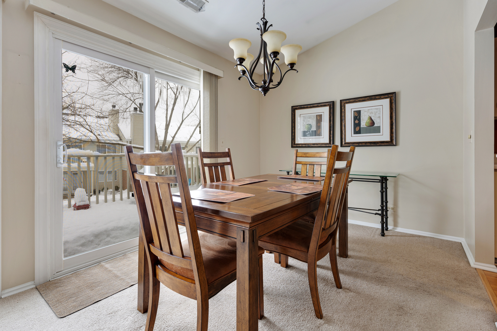 1600 Brittany Court #C2, Wheeling, IL 60090