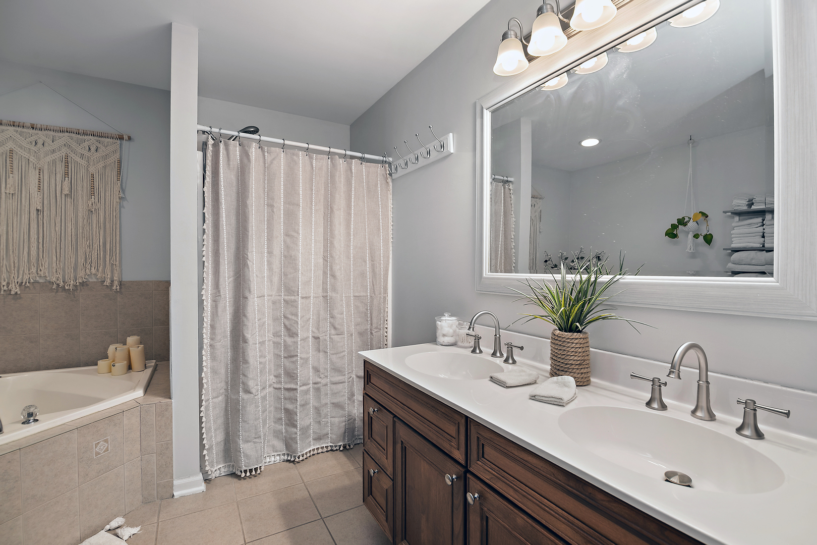 1472 W Cap Circle, Bourbonnais, IL 60914