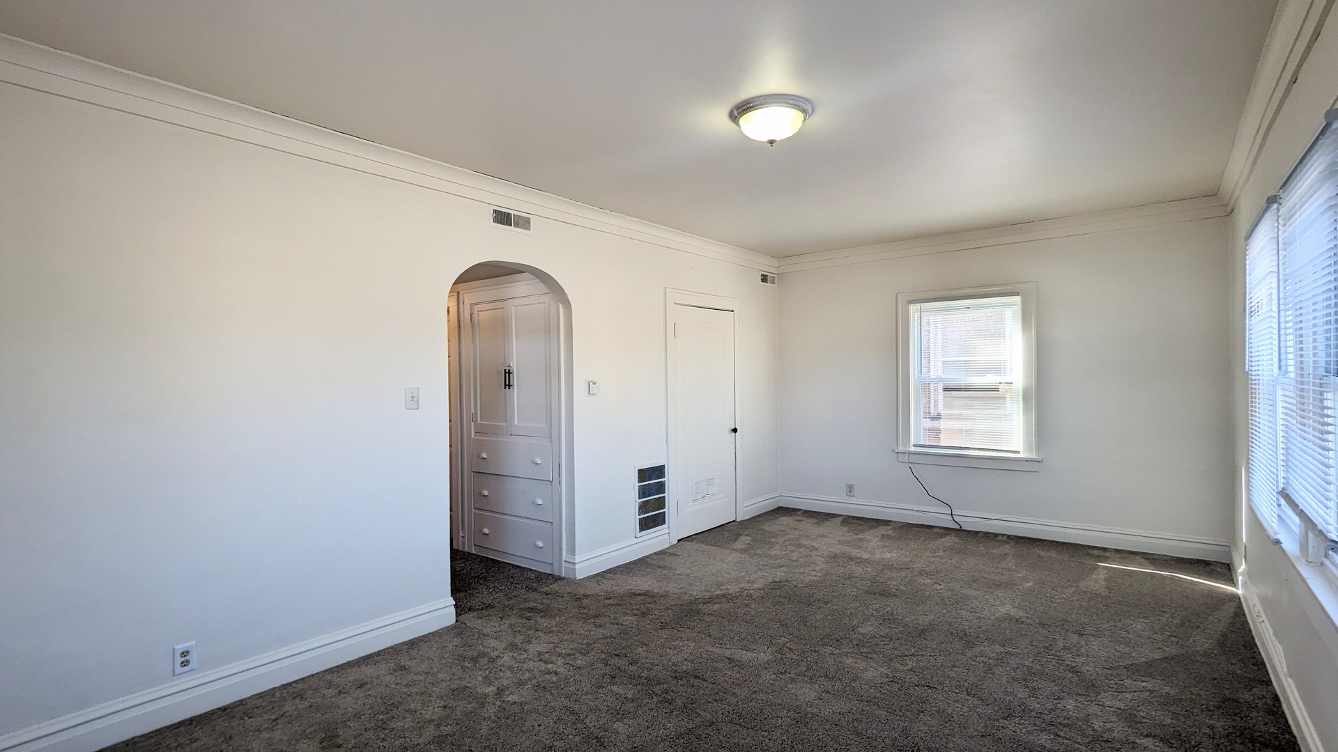 825 W Jefferson Street #2, Joliet, IL 60435