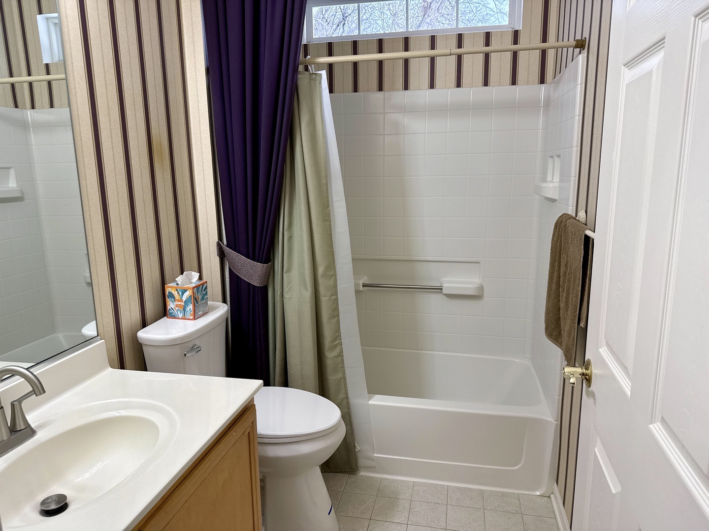 1126 N Oakwood Drive #1126, Fox Lake, IL 60020