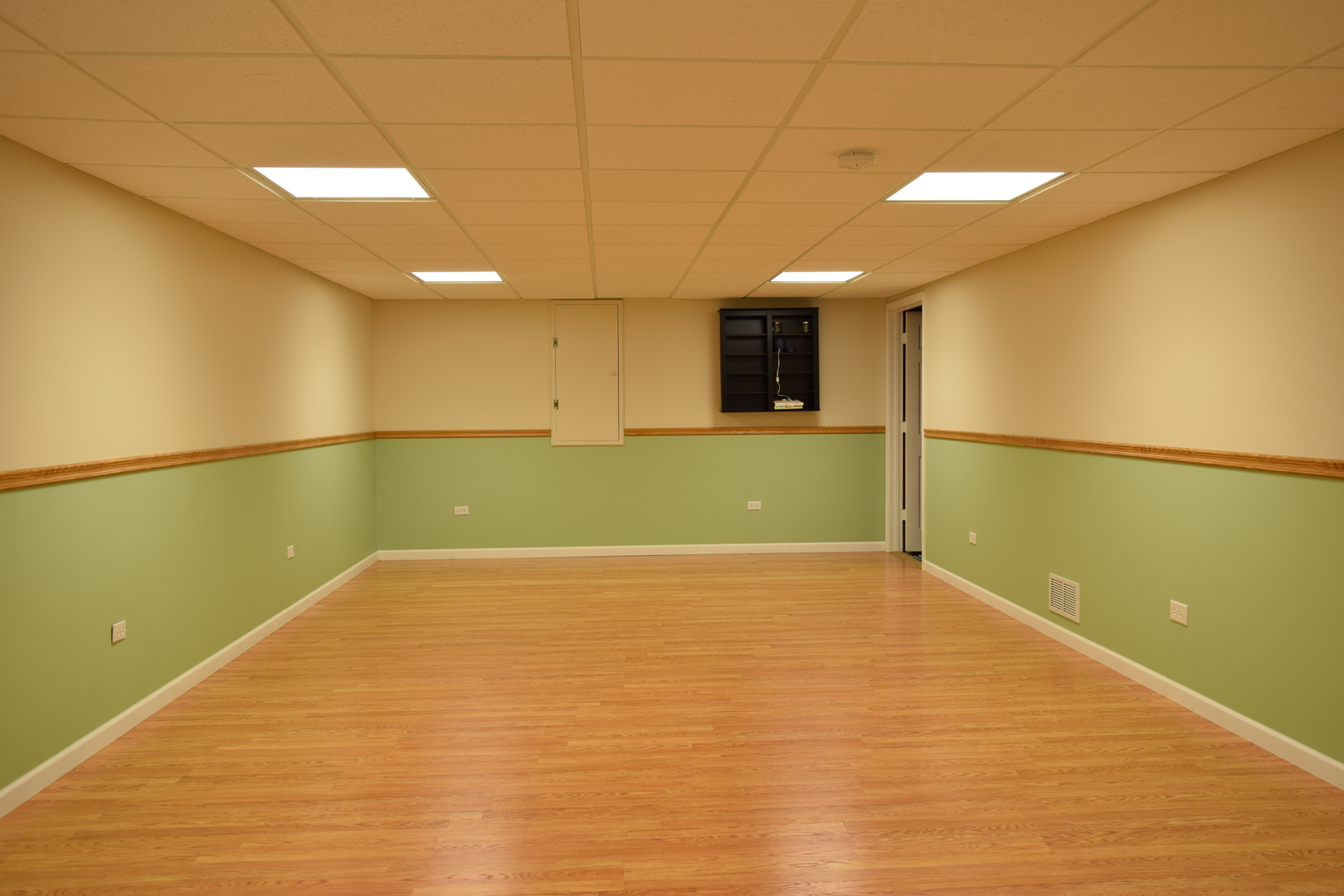 1126 N Oakwood Drive #1126, Fox Lake, IL 60020