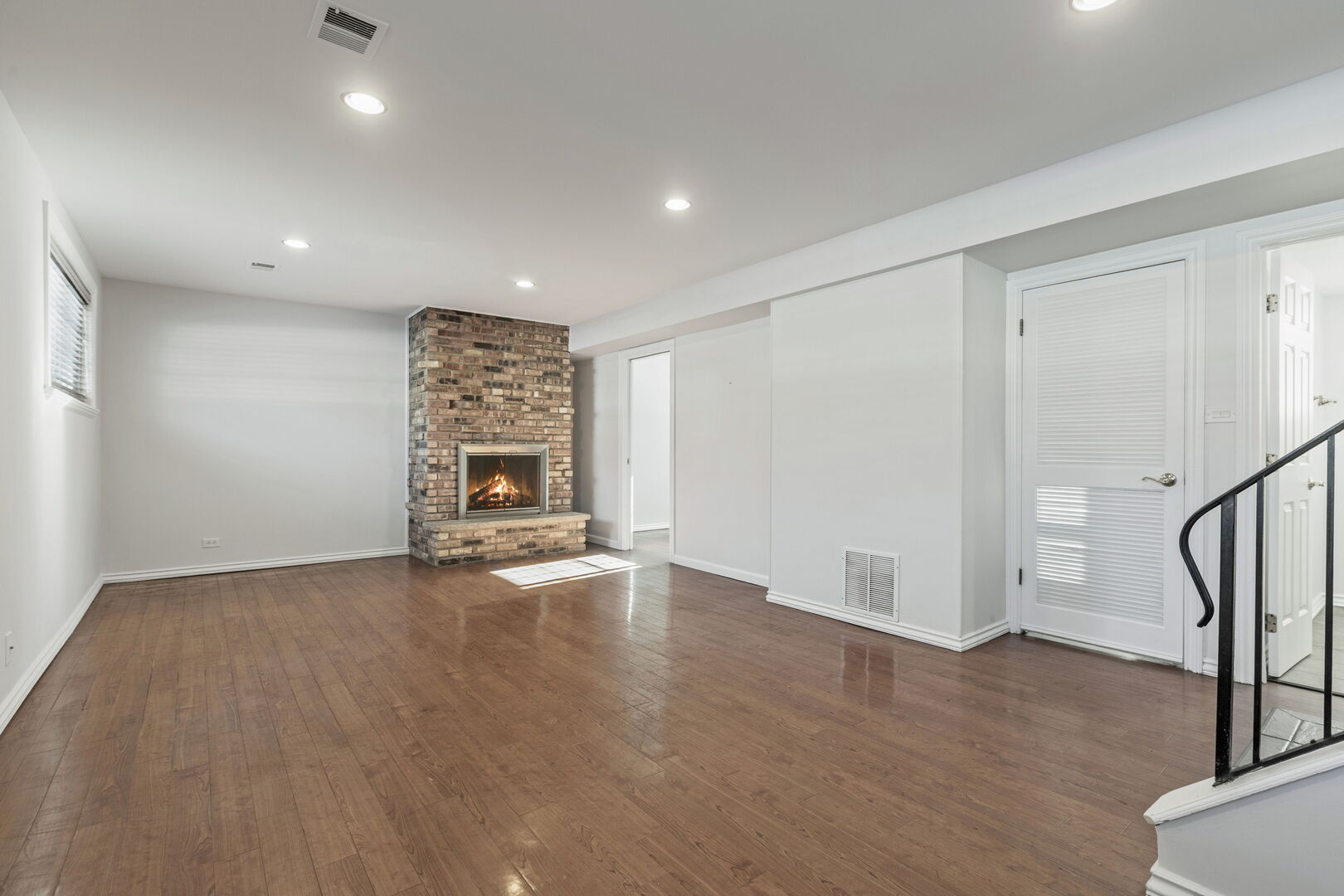 28 E 55th Street, Hinsdale, IL 60521