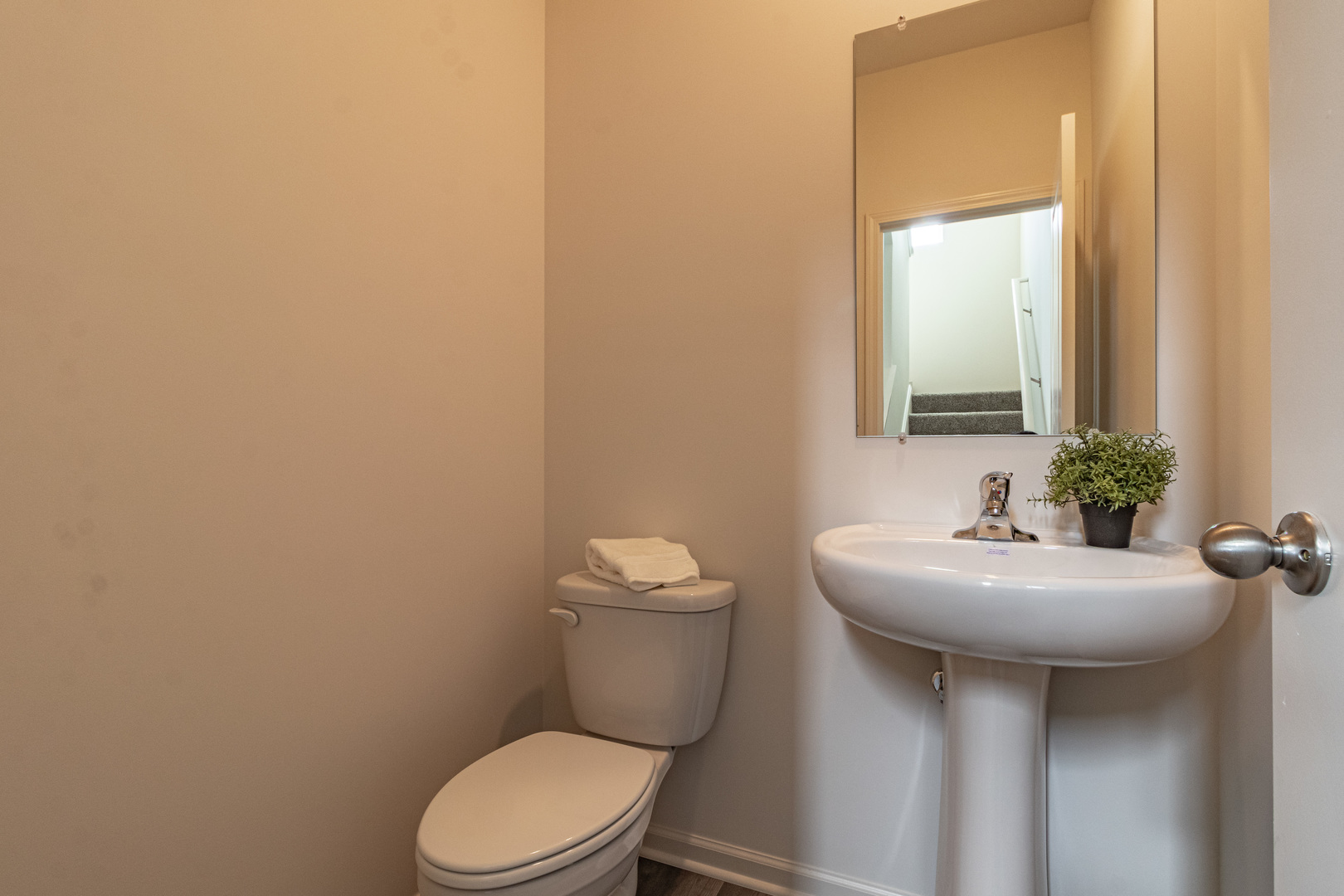 2111 Yellowstone Boulevard #2111, Mundelein, IL 60060