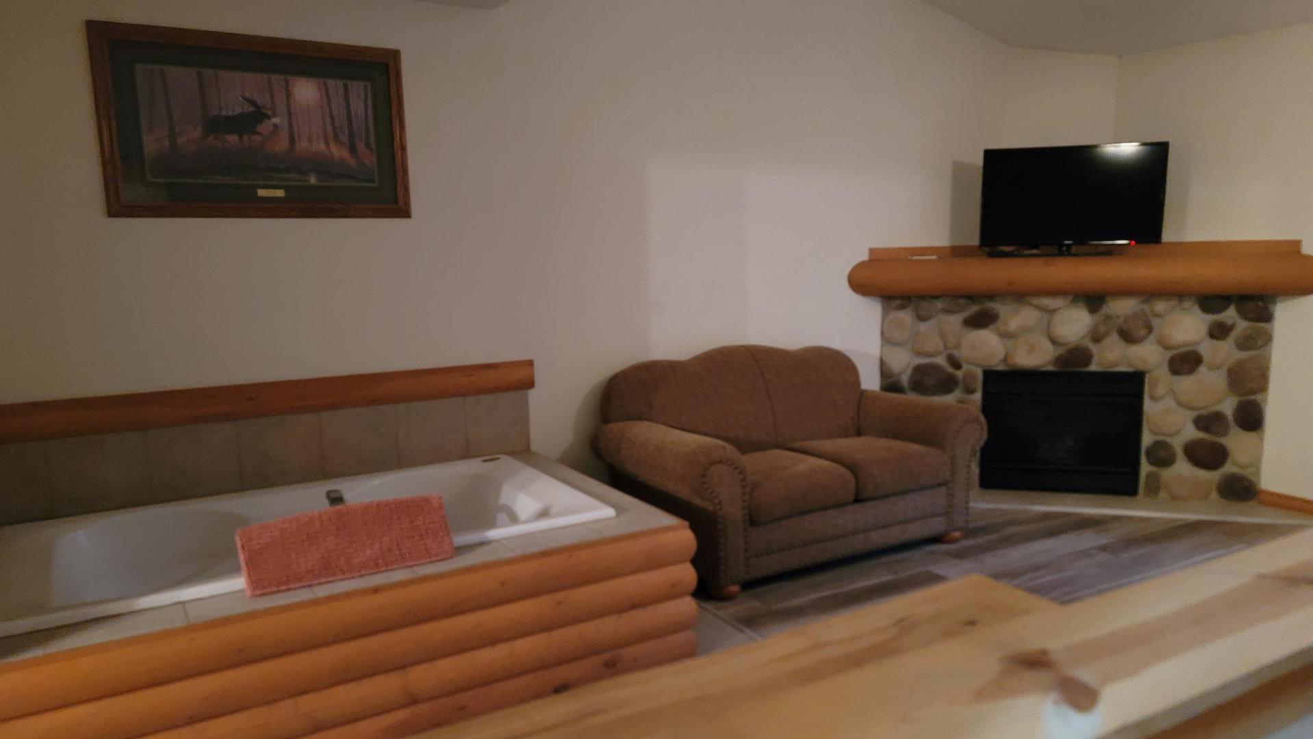 2643 N IL Route 178 Highway #Q3, Utica, IL 61373