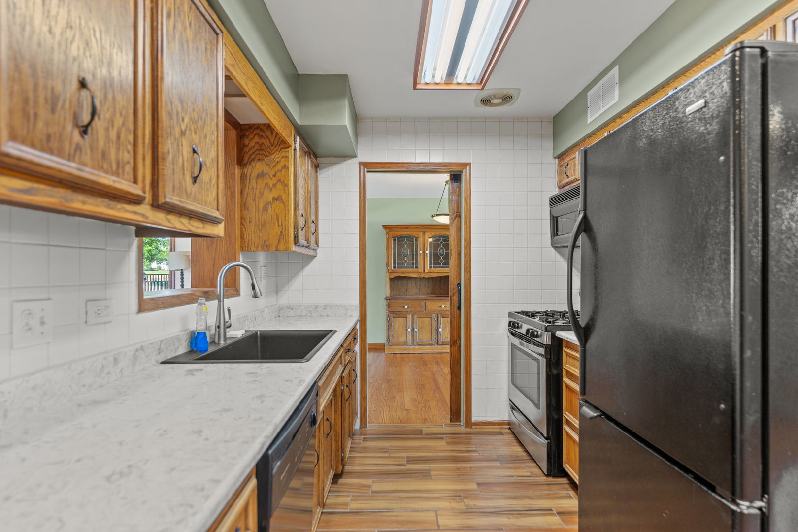 616 S Ahrens Avenue, Lombard, IL 60148