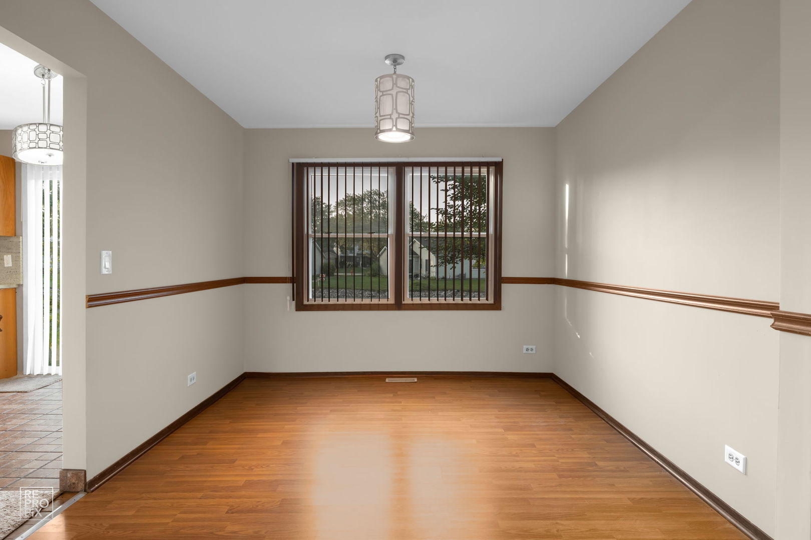 1091 COLONY LAKE Drive, Schaumburg, IL 60194