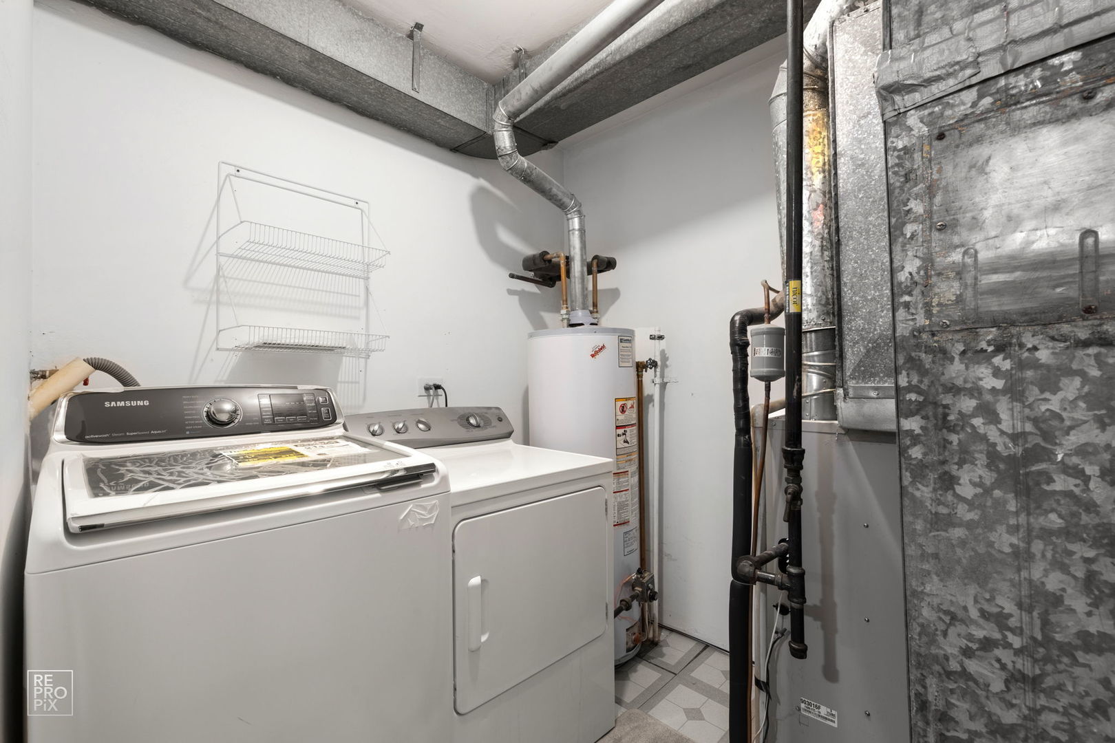 1091 COLONY LAKE Drive, Schaumburg, IL 60194