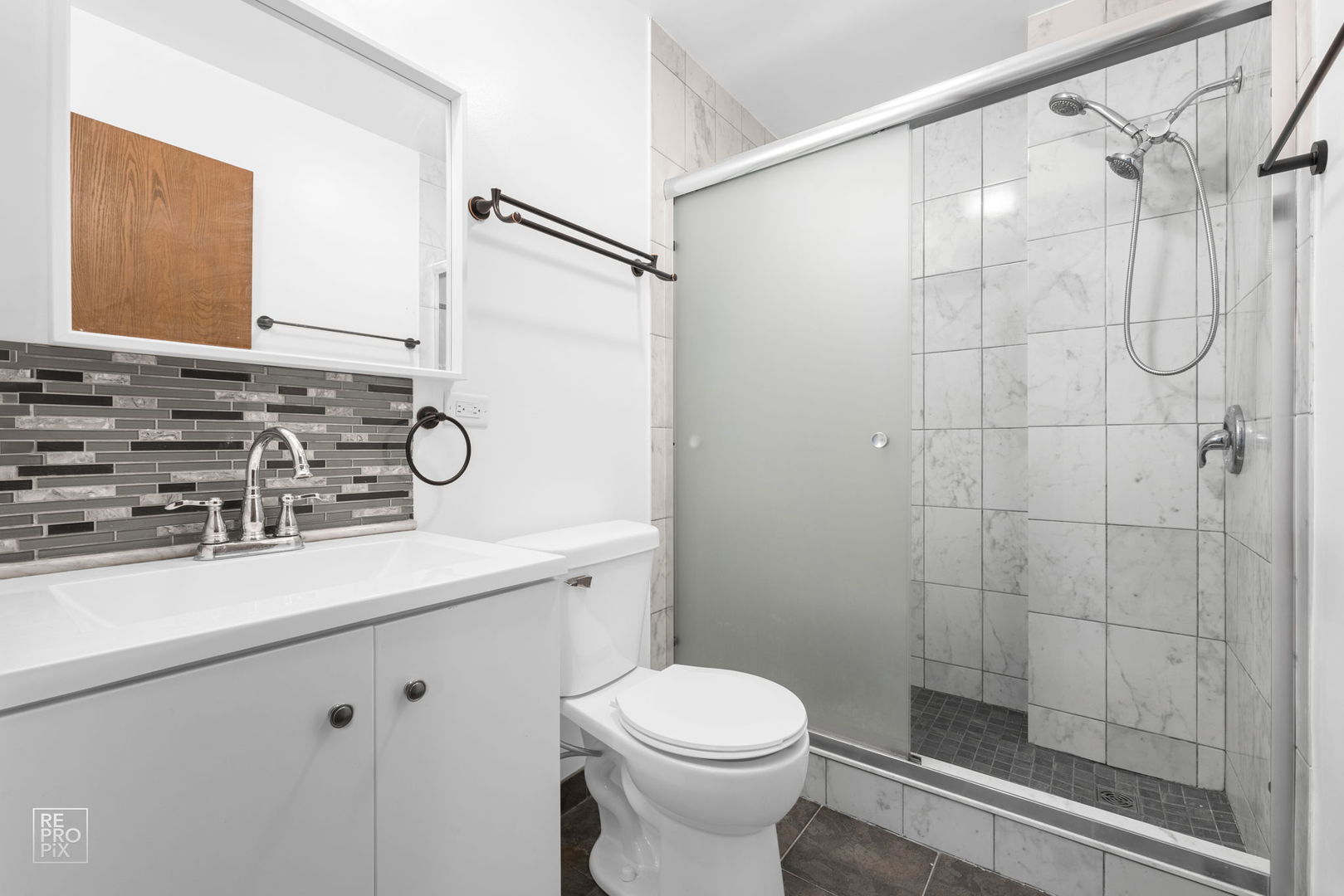 1091 COLONY LAKE Drive, Schaumburg, IL 60194