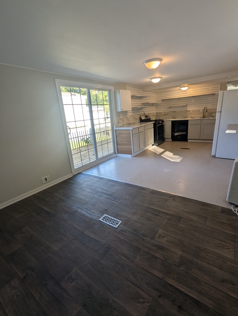 9001 W 133rd Avenue #30, Cedar Lake, IN 46303