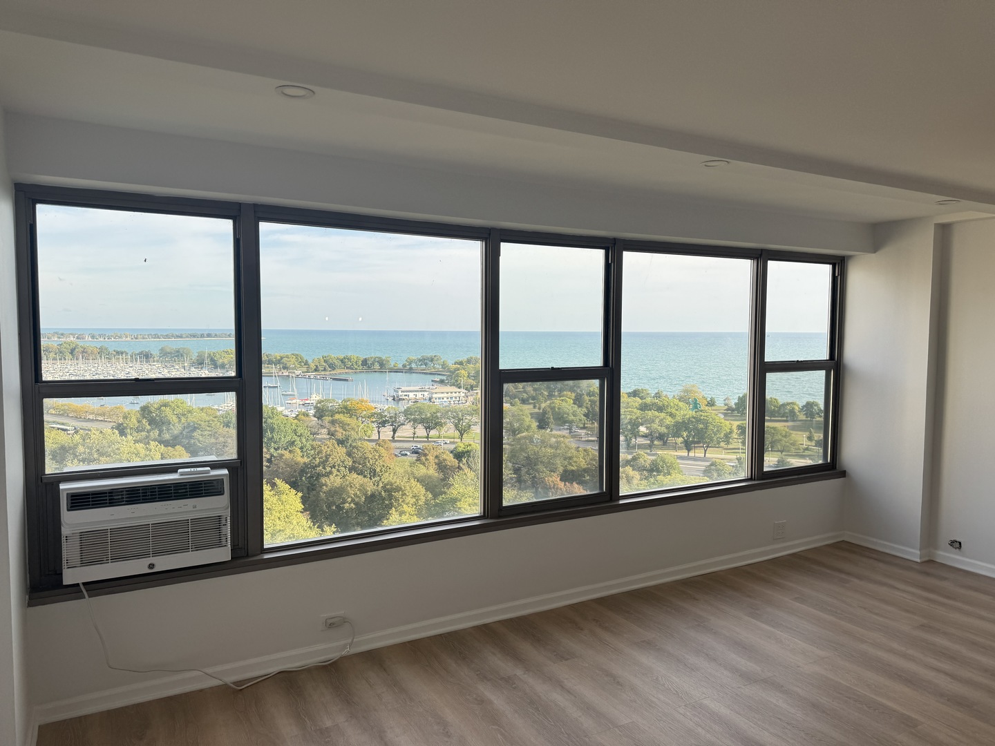 2970 N Lake Shore Drive #18D, Chicago, IL 60657