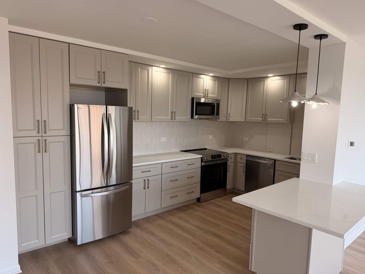 2970 N Lake Shore Drive #18D, Chicago, IL 60657